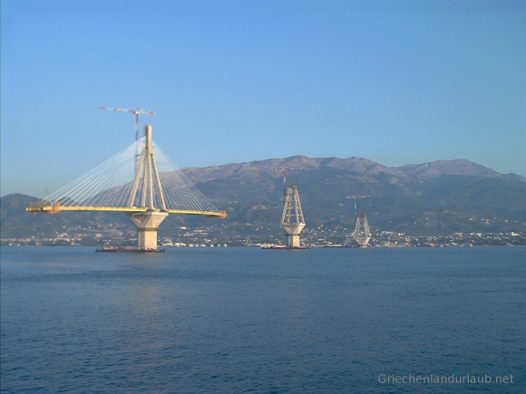 Die Rion-Antirion-Brücke (2003)